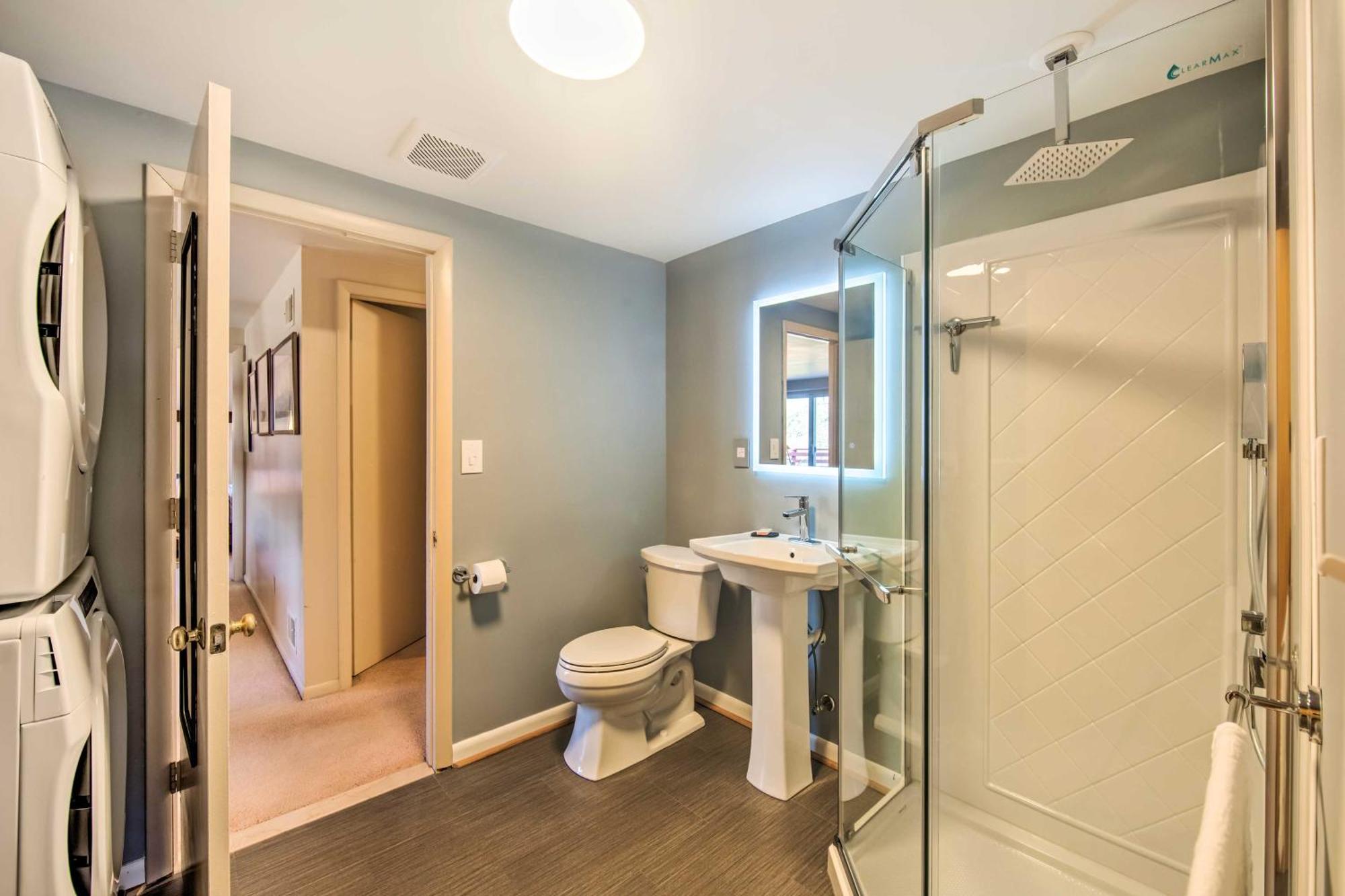 Runningwater Apartment In Lancaster With Deck Kültér fotó